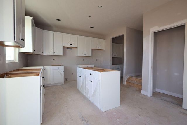 1609 Kenneth Drive, Delaware, OH 43015