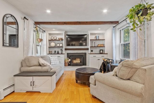123 Houde St, Marlborough, MA 01752