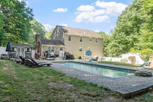 123 Houde St, Marlborough, MA 01752