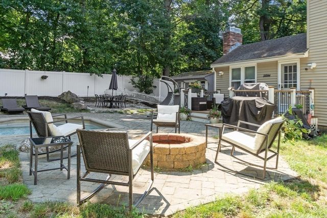 123 Houde St, Marlborough, MA 01752