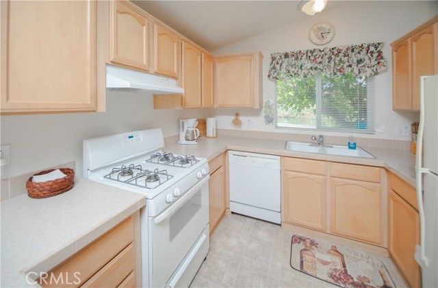 16390 Tish A Tang, Lower Lake, CA 95457