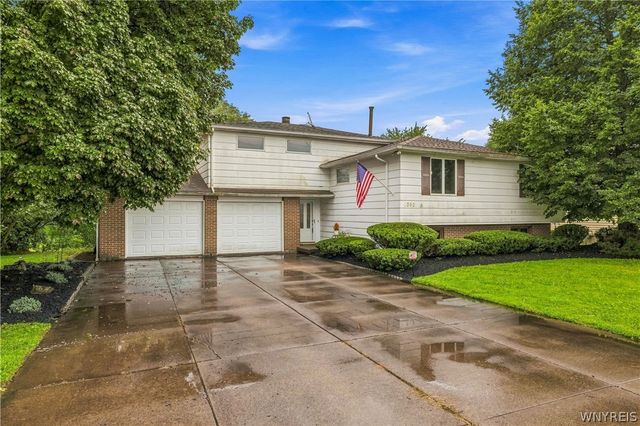 6392 Locust Street Extension, Lockport Town, NY 14094