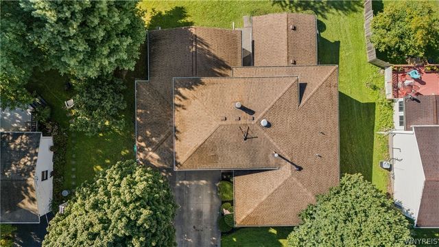 6392 Locust Street Extension, Lockport Town, NY 14094