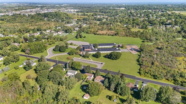 6392 Locust Street Extension, Lockport Town, NY 14094