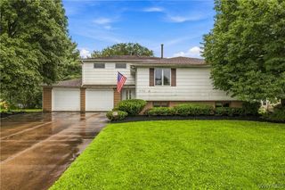 6392 Locust Street Extension, Lockport Town, NY 14094