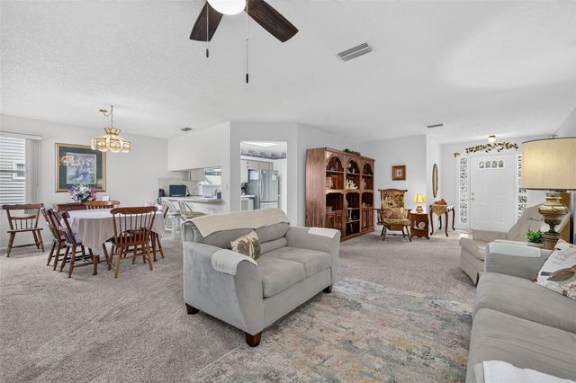 1036 SCOTCH PINE CT, Leesburg, FL 34788