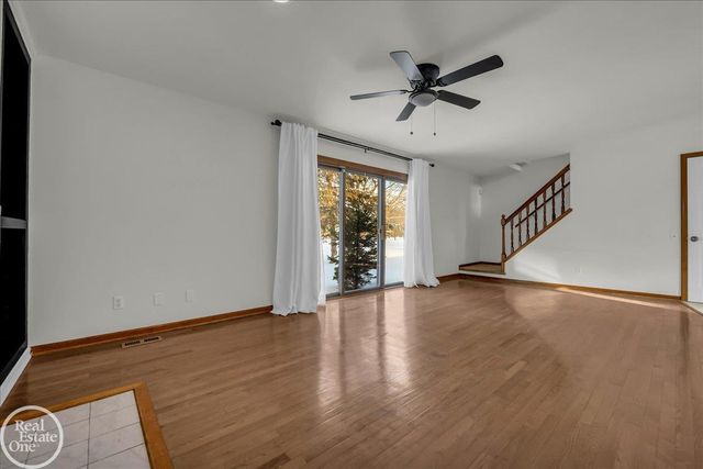 42233 Lochmoor Street, Clinton Township, MI 48038