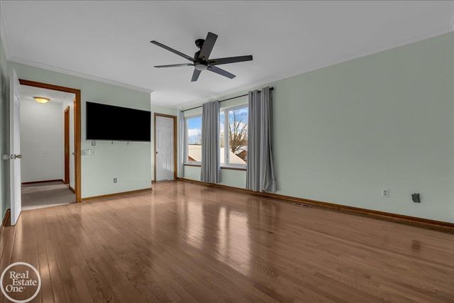 42233 Lochmoor Street, Clinton Township, MI 48038