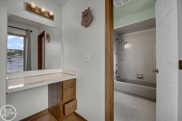 42233 Lochmoor Street, Clinton Township, MI 48038