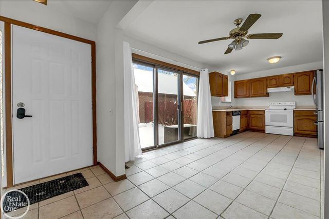 42233 Lochmoor Street, Clinton Township, MI 48038