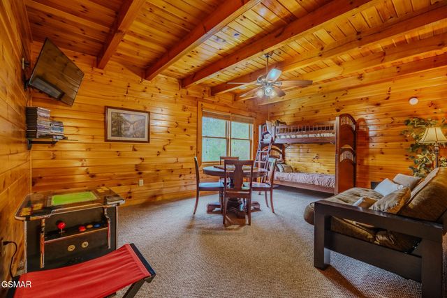 1038 Willard Way, Sevierville, TN 37876