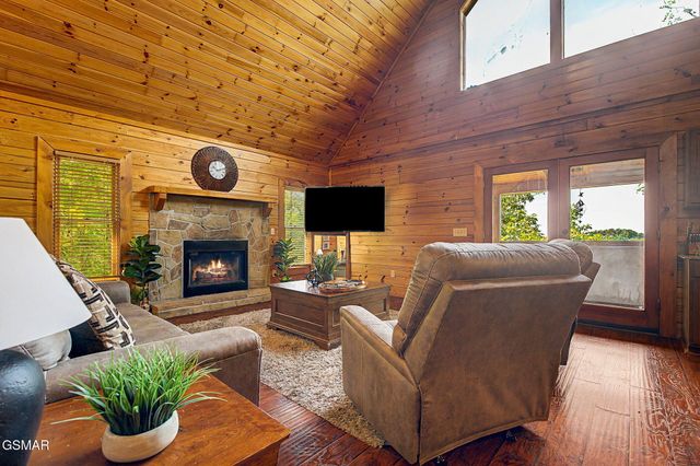 1038 Willard Way, Sevierville, TN 37876