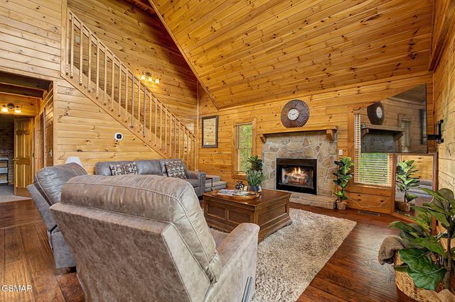 1038 Willard Way, Sevierville, TN 37876