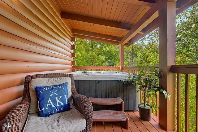 1038 Willard Way, Sevierville, TN 37876