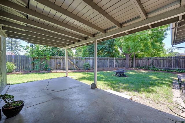 10226 La Presa Way, Rancho Cordova, CA 95670
