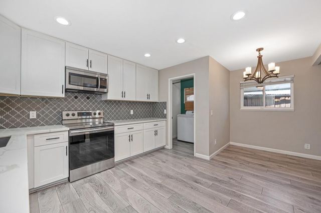 10226 La Presa Way, Rancho Cordova, CA 95670