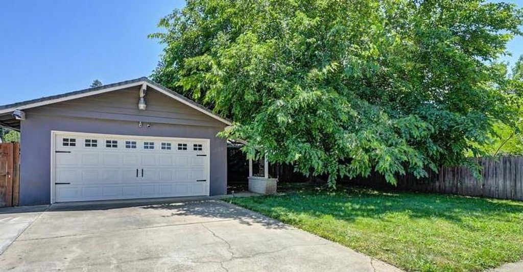 10226 La Presa Way, Rancho Cordova, CA 95670