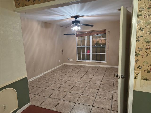 19323 Dianeshire Drive, Spring, TX 77388