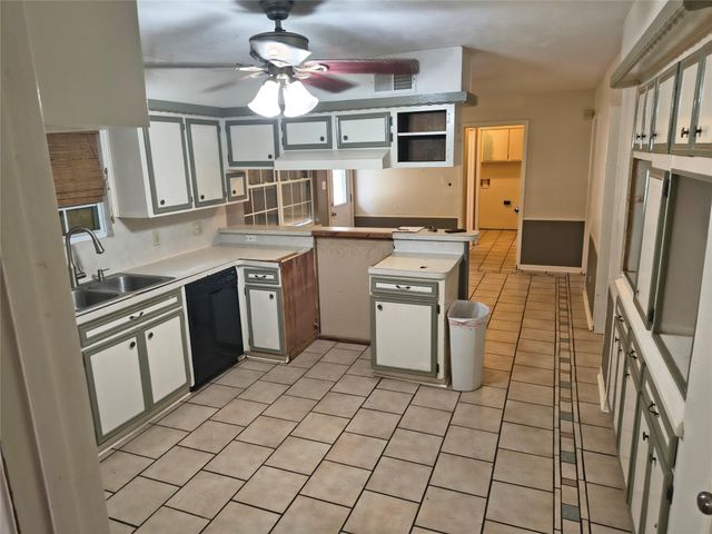 19323 Dianeshire Drive, Spring, TX 77388
