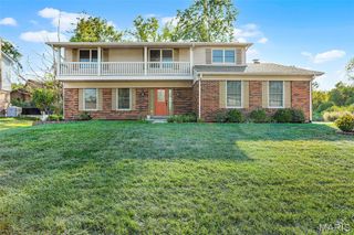 485 Meadow Green Place, Creve Coeur, MO 63141