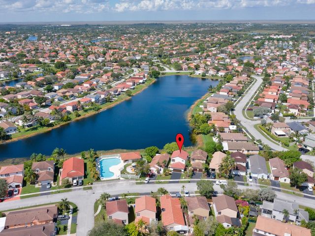 2130 NW 184th Way, Pembroke Pines, FL 33029