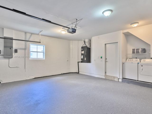 2130 NW 184th Way, Pembroke Pines, FL 33029