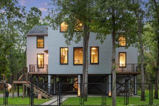 11818 Deep Woods Drive, Cypress, TX 77429