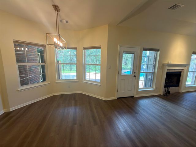2008 Lancaster ST, San Marcos, TX 78666