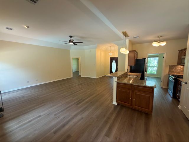 2008 Lancaster ST, San Marcos, TX 78666