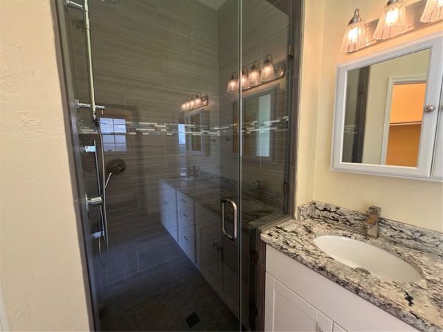 2008 Lancaster ST, San Marcos, TX 78666