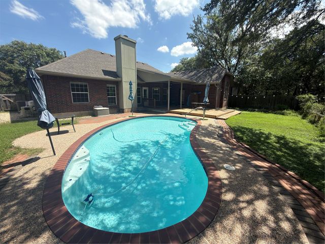 2008 Lancaster ST, San Marcos, TX 78666