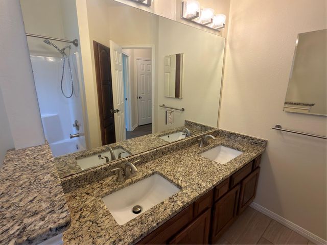2008 Lancaster ST, San Marcos, TX 78666