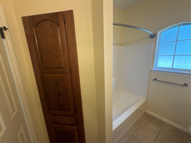2008 Lancaster ST, San Marcos, TX 78666