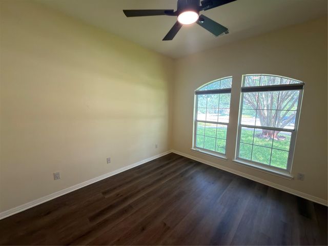2008 Lancaster ST, San Marcos, TX 78666