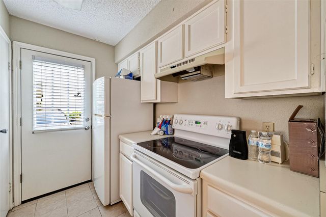 1515 Sandy Springs Road 1604, Houston, TX 77042