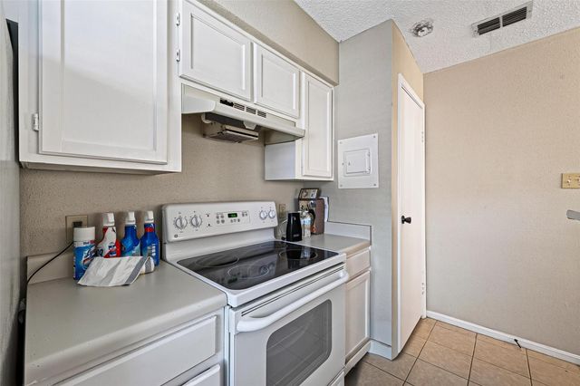 1515 Sandy Springs Road 1604, Houston, TX 77042