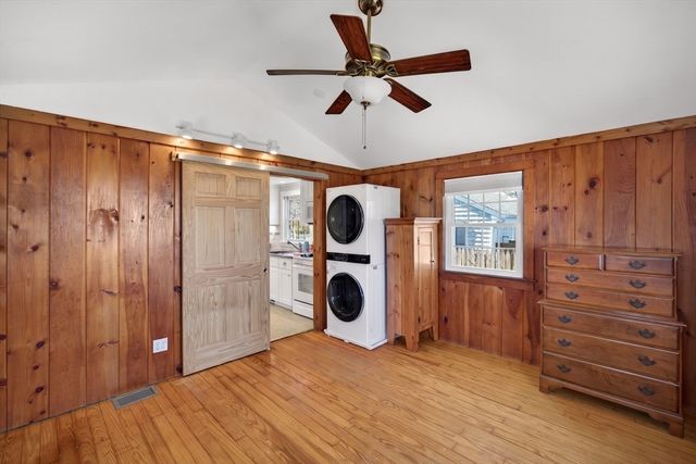 9 Mayflower Rd, Yarmouth, MA 02673