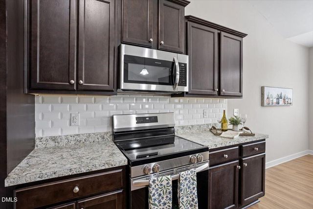 35 Fox Run Court, Benson, NC 27504