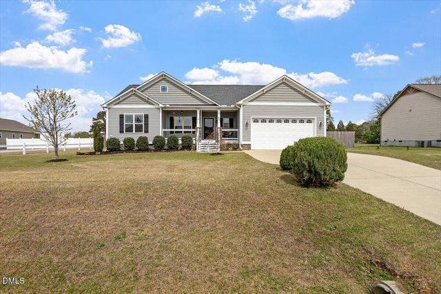 35 Fox Run Court, Benson, NC 27504