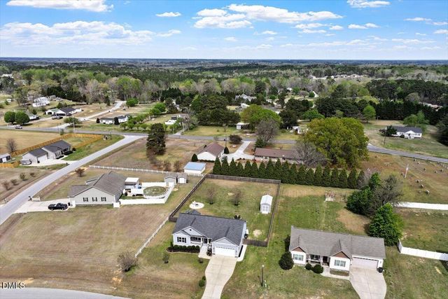 35 Fox Run Court, Benson, NC 27504