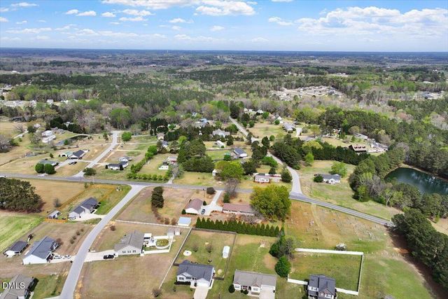 35 Fox Run Court, Benson, NC 27504