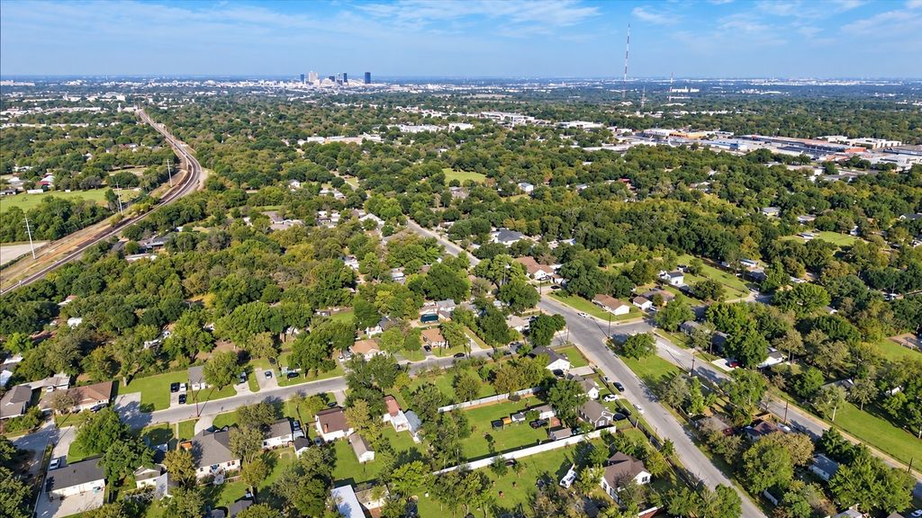 817 House Street, Fort Worth, TX 76103 — photo 5