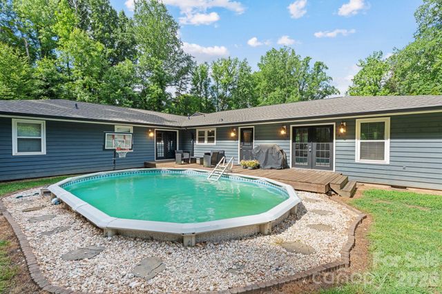 2913 Old Stage Road, Gastonia, NC 28052