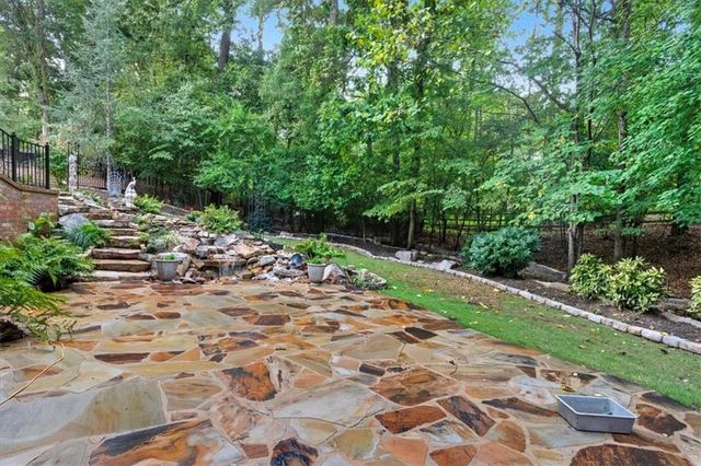 120 Fernwood Drive, Woodstock, GA 30188