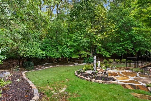 120 Fernwood Drive, Woodstock, GA 30188
