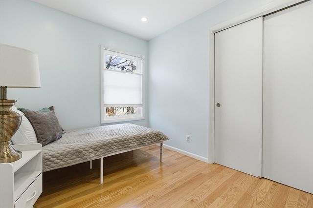 2 Howe Ter 3, Boston, MA 02125