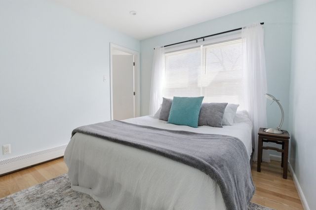 2 Howe Ter 3, Boston, MA 02125