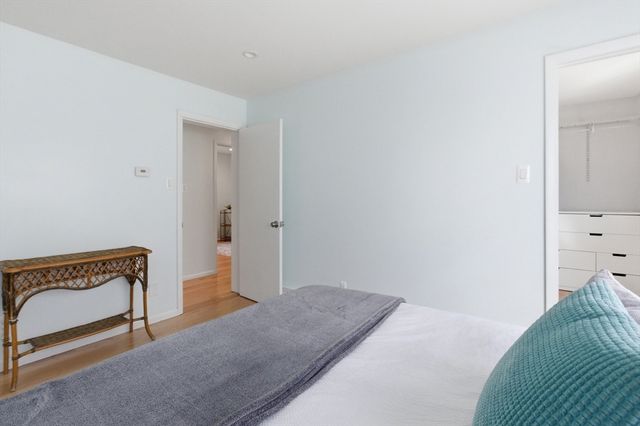 2 Howe Ter 3, Boston, MA 02125