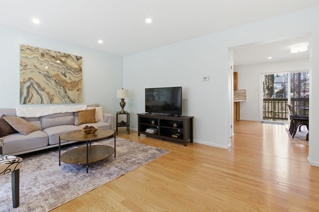 2 Howe Ter 3, Boston, MA 02125