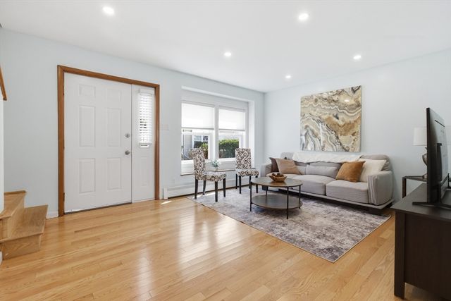 2 Howe Ter 3, Boston, MA 02125